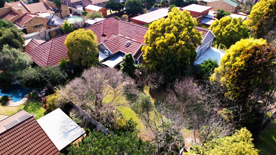 3 Bedroom Property for Sale in Van Der Hoff Park North West